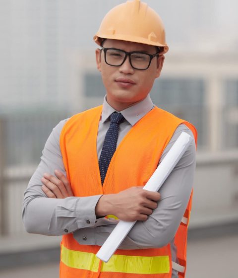 young-construction-engineer-2021-08-27-09-40-14-utc-e1665612647828.jpg